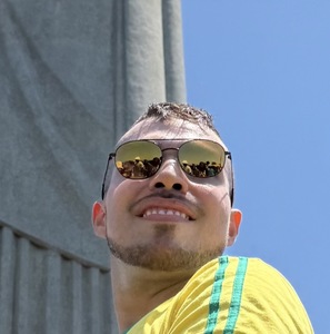 Roommate Brian buscando habitación en Bogotá