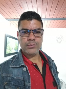 Roommate Adrian  buscando habitación en 