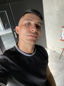 Roommate Esthiben  buscando habitación en Bogotá