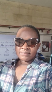 Roommate Lebohang buscando habitación en Bogotá