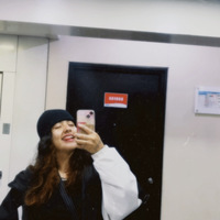 María