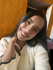 Roommate Viviana