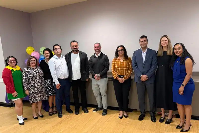 Tina King and group of participants