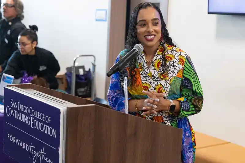 Tina King speaking at the 79th Assembly District Apprenticeship Fair participants