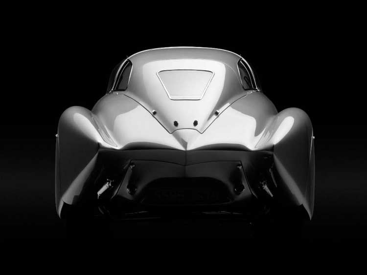Photograoh of Hispano-Suiza Dubonnet Xenia from behind