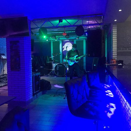 Zeus Rock Bar