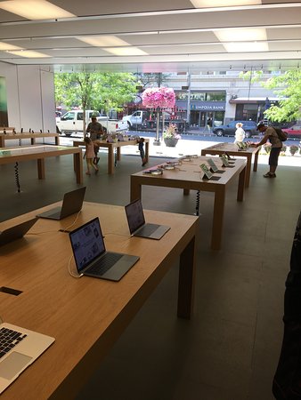 Apple Store Gallery