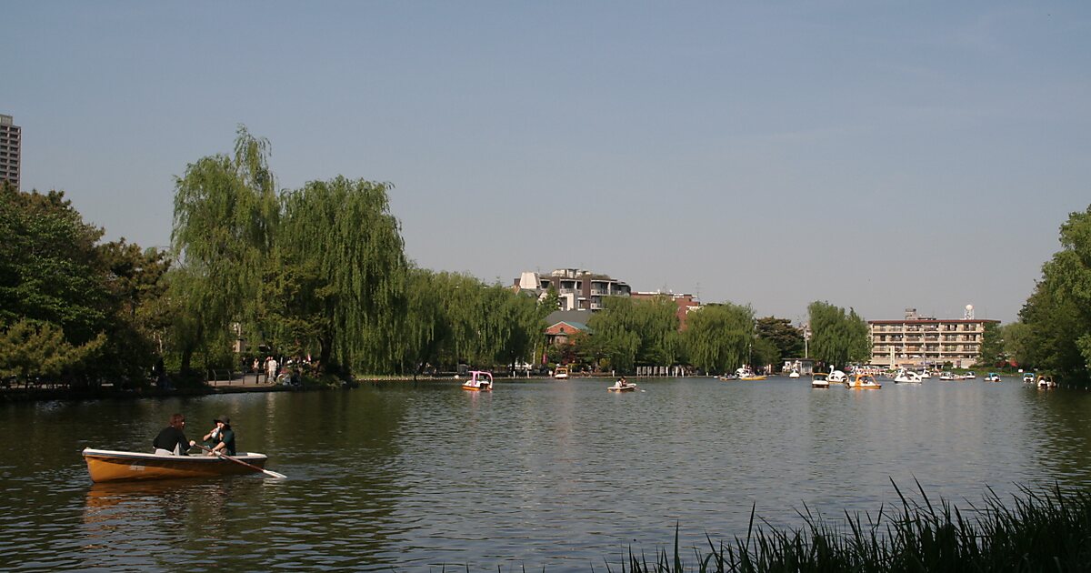 Sampoji Pond