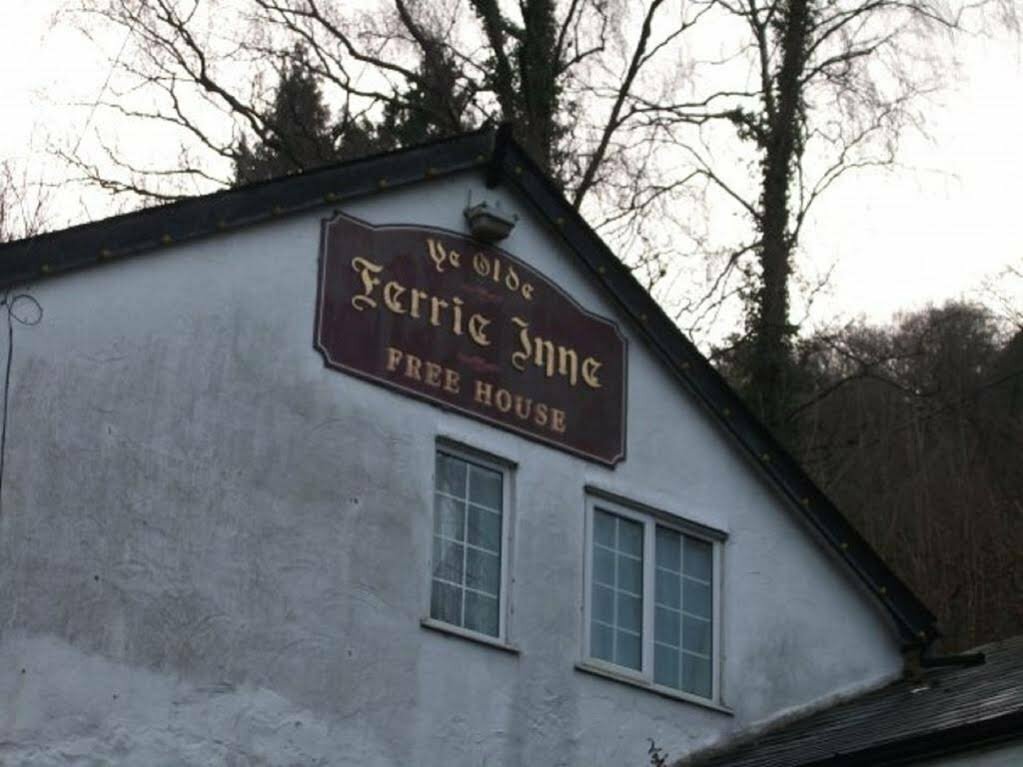 Ye Old Ferrie Inn