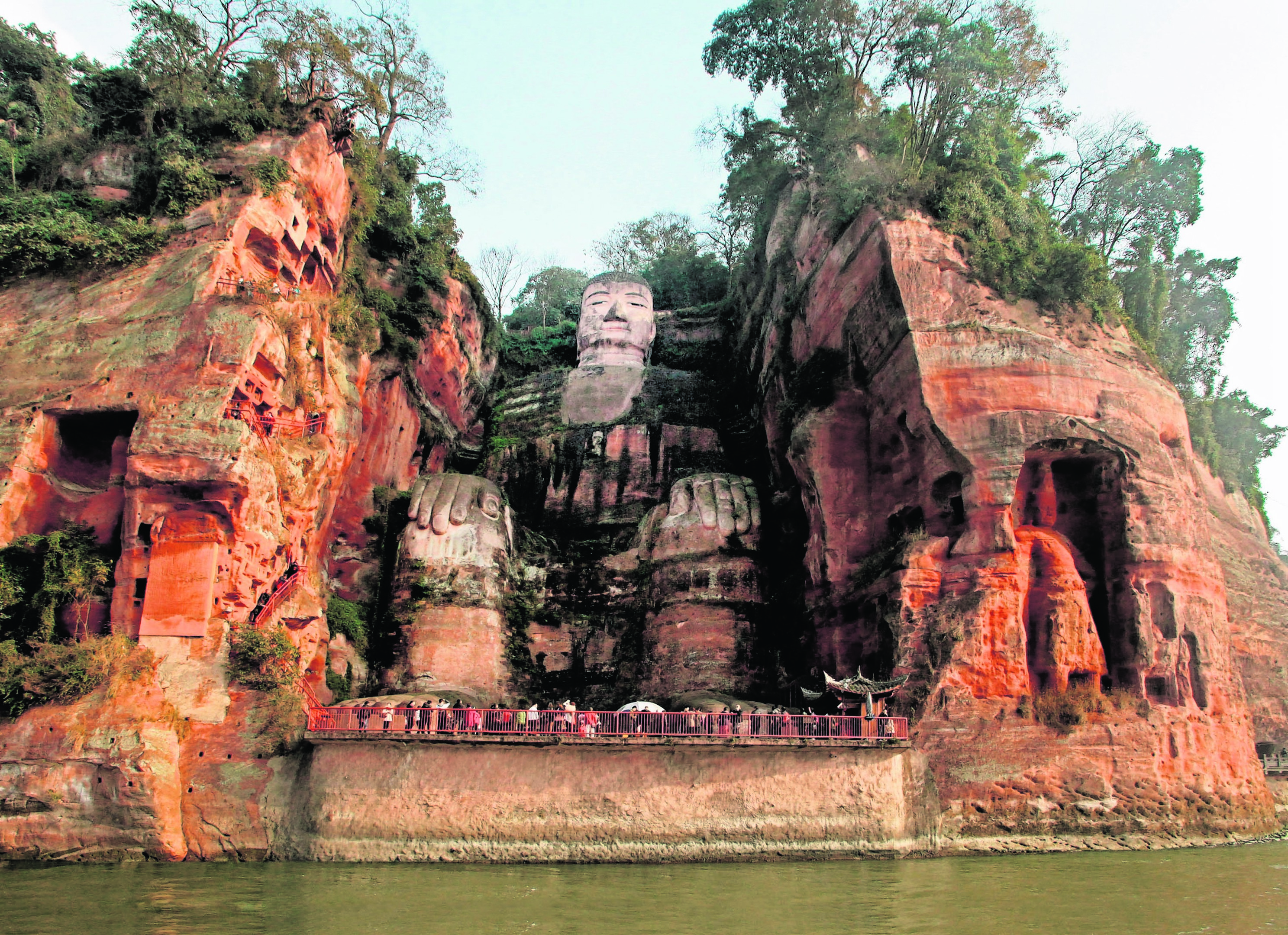 Leshan Golden Eagle Resort