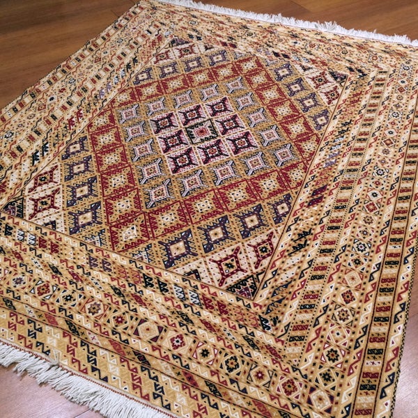 Lion's Rugs and Kilims Art Gallery