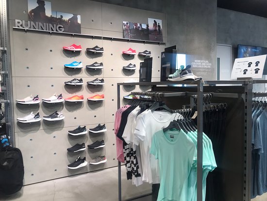Adidas Runbase