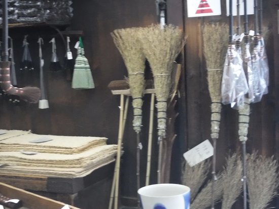 Naito Brush Shop