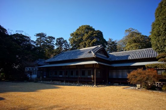 Former Akimoto Residence