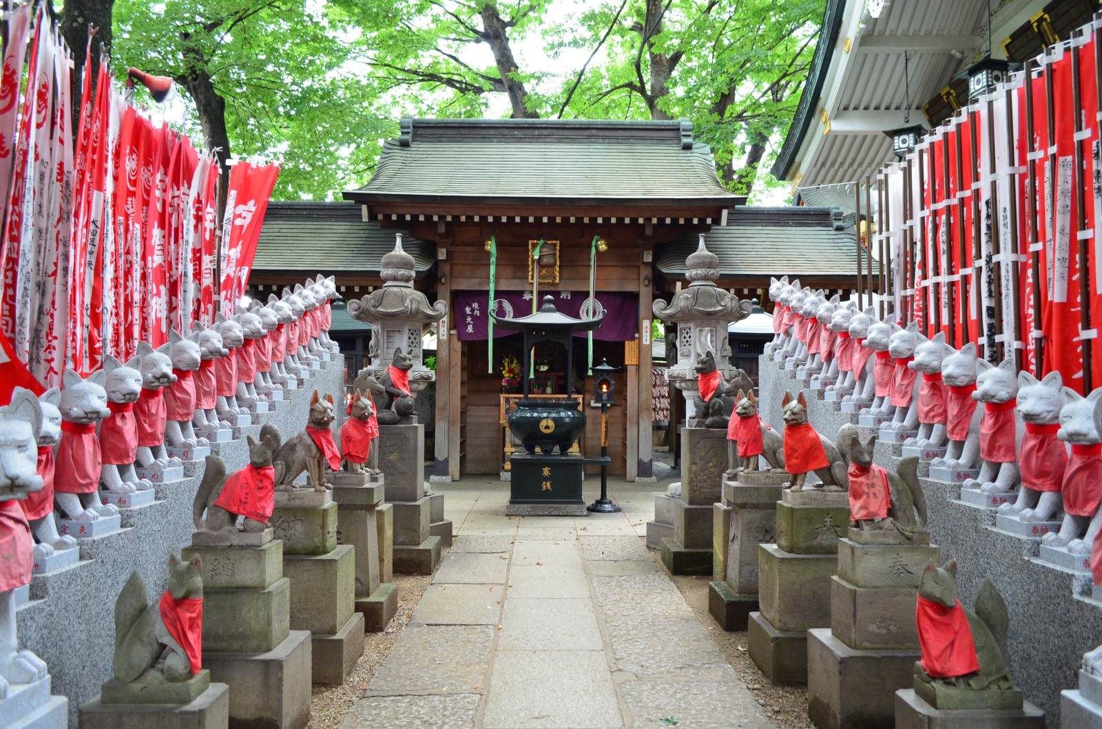 Nakanoshima Inari Shrine