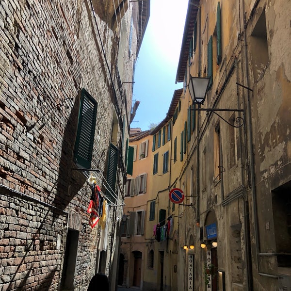 Contrada della Torre