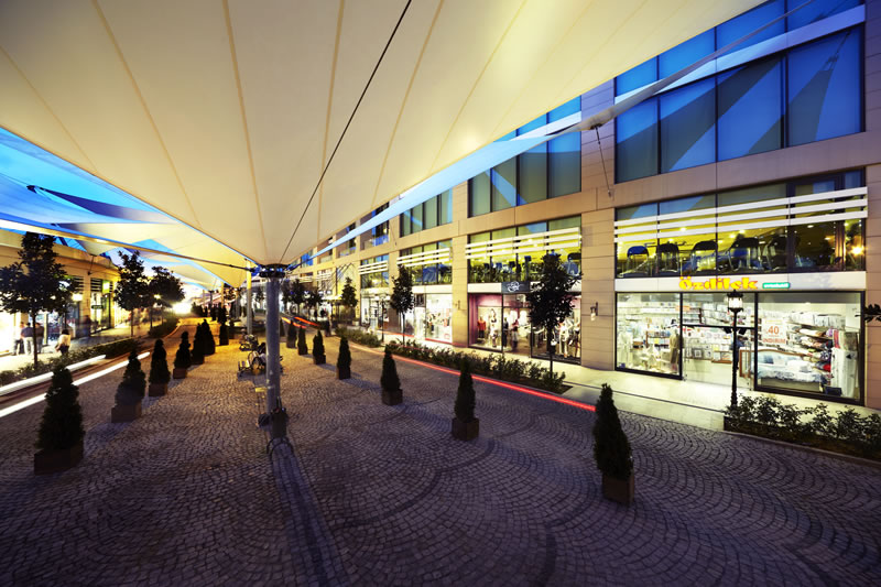 Outlet12 Shopping Center