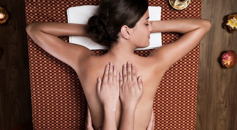 Health Land Spa & Massage (Pradit Manutham)