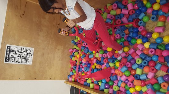 Bizzy Kids Craft Cafe and Party Venue