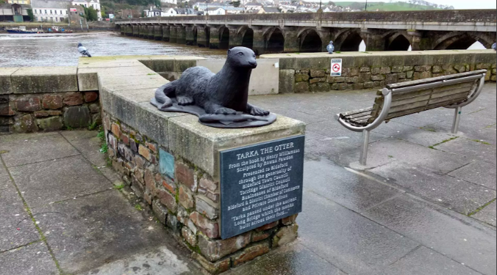 Tarka Statue