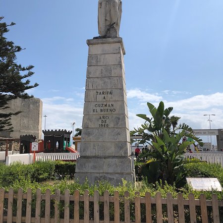 Monumento a Guzman El Bueno