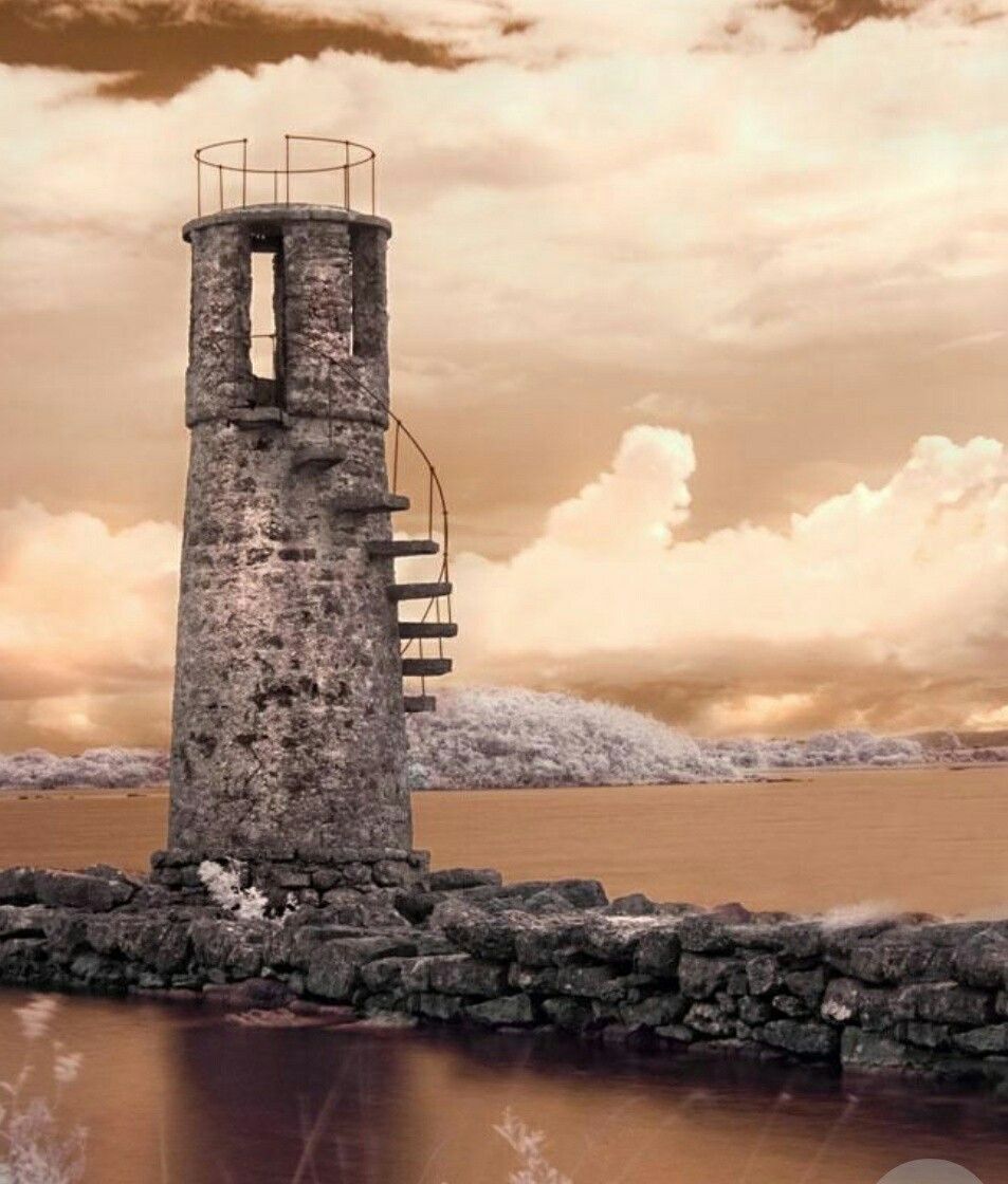 Lighthouse Ruins