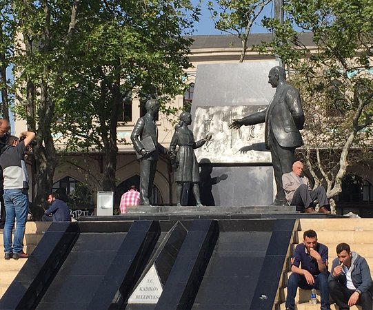 Statue of Ataturk & Children