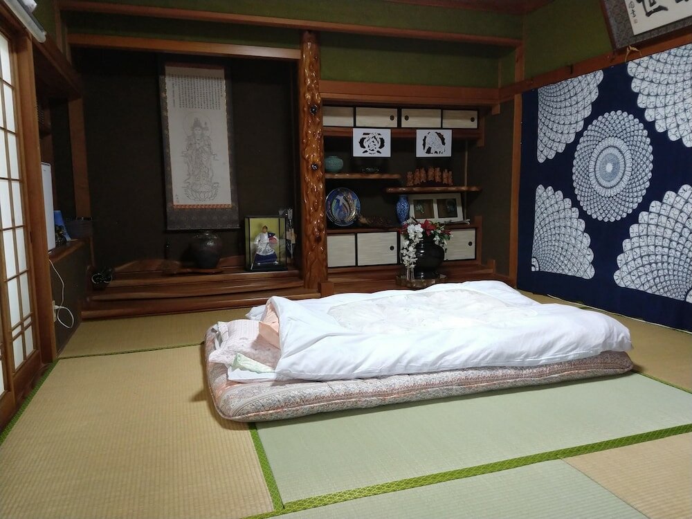 Sakai Family Residence