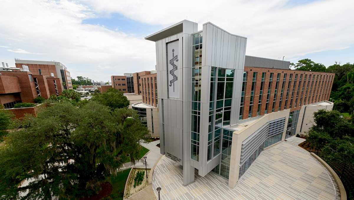 Kitasato Institute Main Bldg and Medical College