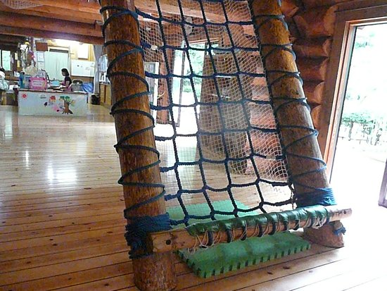 Seya Central Park Children's Log House