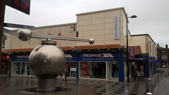 Washington Square Shopping Centre