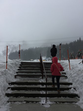 Nakazato Snow Wood Ski Resort