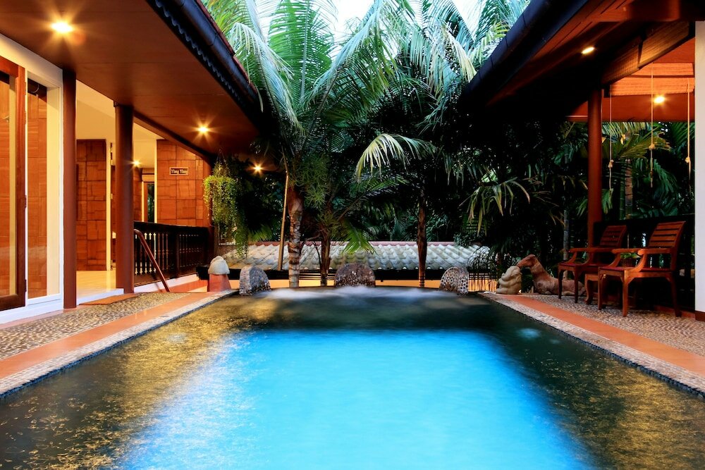 Mom Tri's Spa Royale