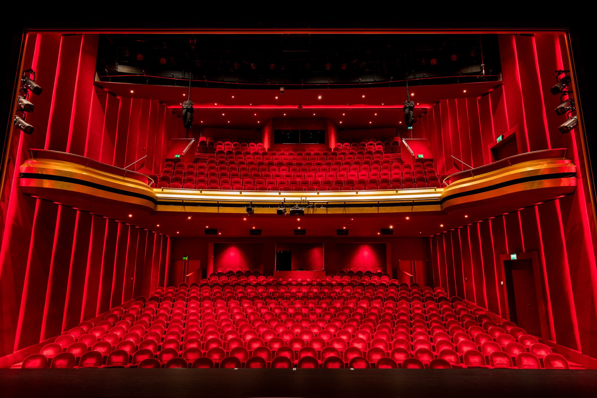 Theater Shine