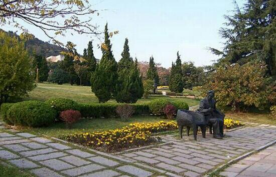Baihua Park