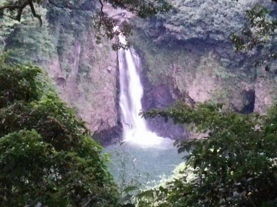 Sugaruga Falls