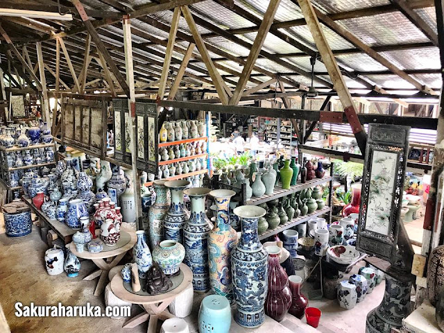 Thow Kwang Pottery Jungle and Dragon Kiln