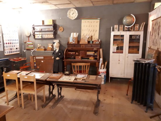 Adelheid Antiek, Curiosa En Brocante
