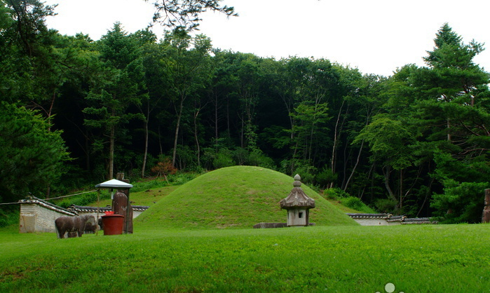 Samneung (Gongneung, Sulleung and Yeongneung)