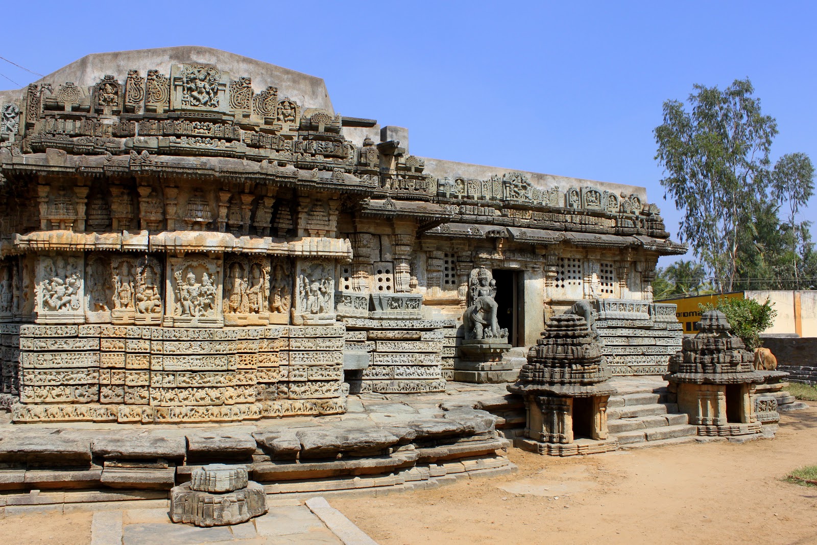 Basaralu Temple