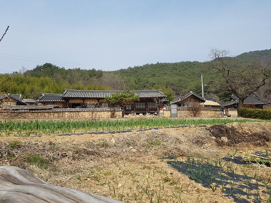 Deokdong Cultural Village