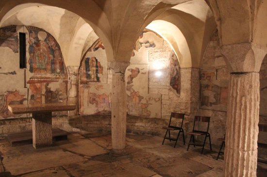 Chiesa di S.Ansano e cripta di S.Isacco