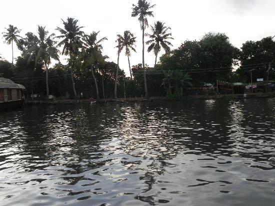Kayamkulam Lake