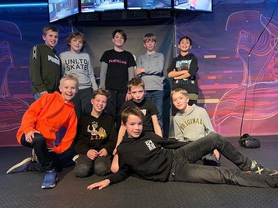 Intersphere Lasergames (InstaGames)
