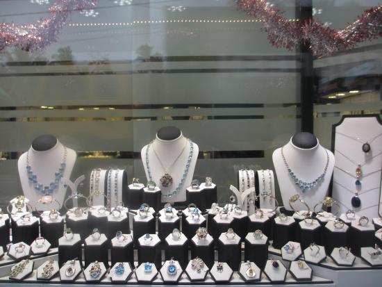 Global Gems & Jewelery