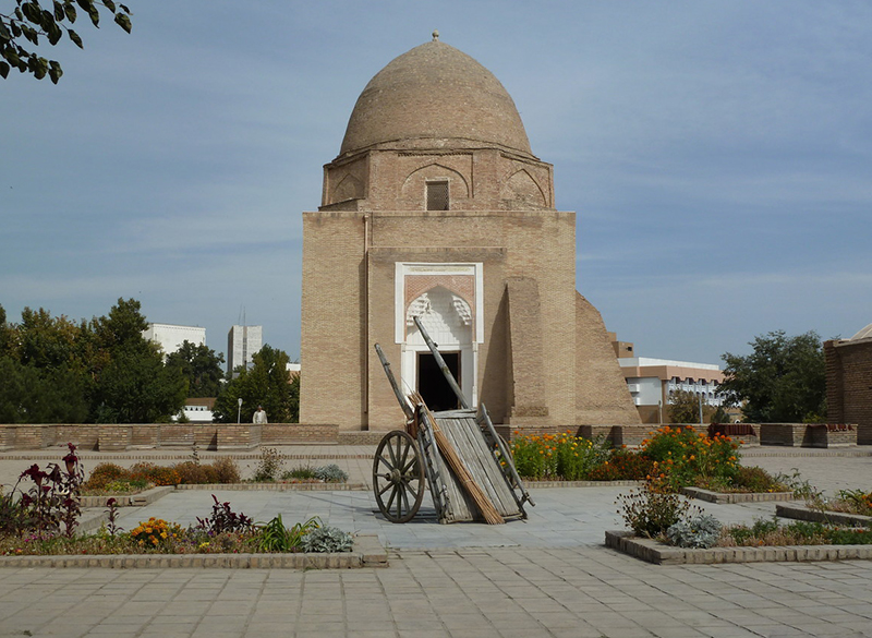 Mausoleum Rukhabad
