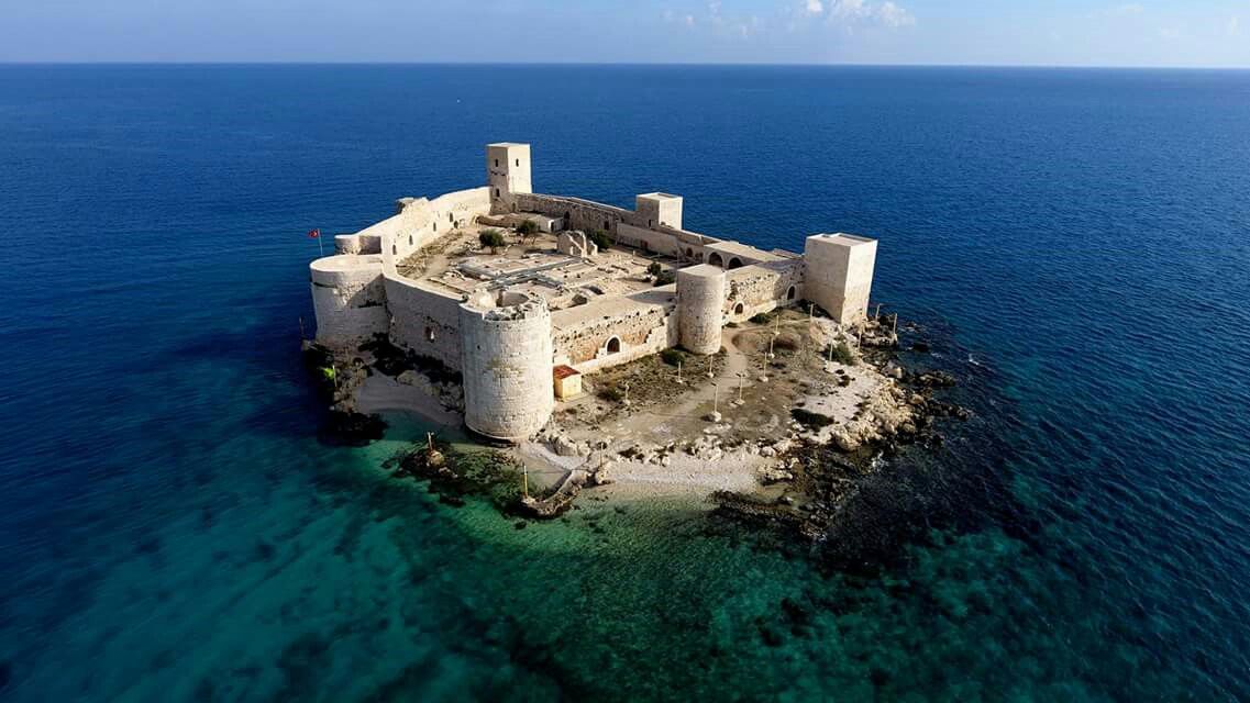 Kiz Castle