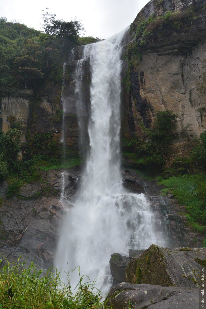 Ramboda Waterfall