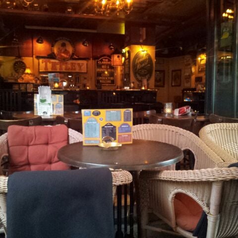 Robert's Pub