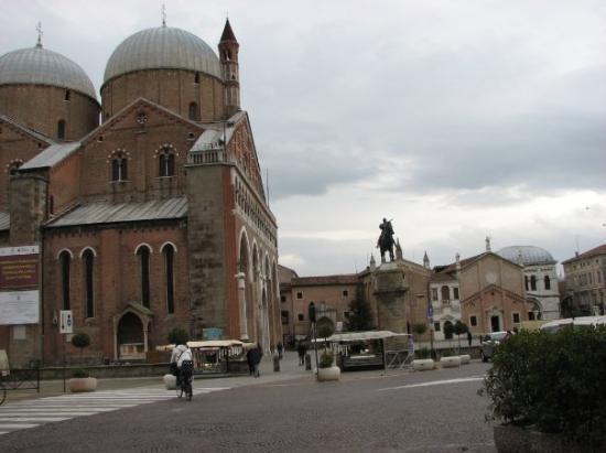 Piazza del Santo